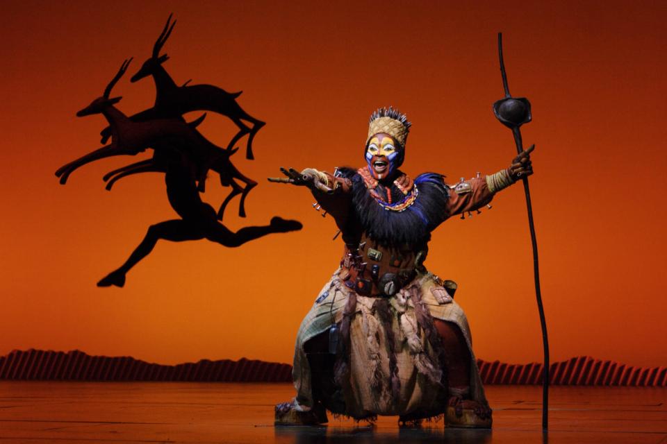 A narrator named Rafiki invokes “The Circle of Life” at the start of “The Lion King,” which returns Tuesday to the Des Moines Civic Center.
