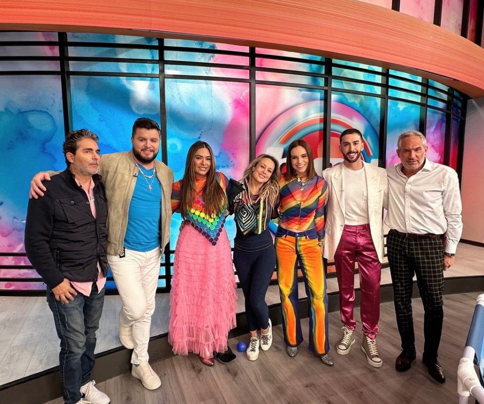 Galilea Montijo apareció en el programa Hoy portando una bota ortopédica.