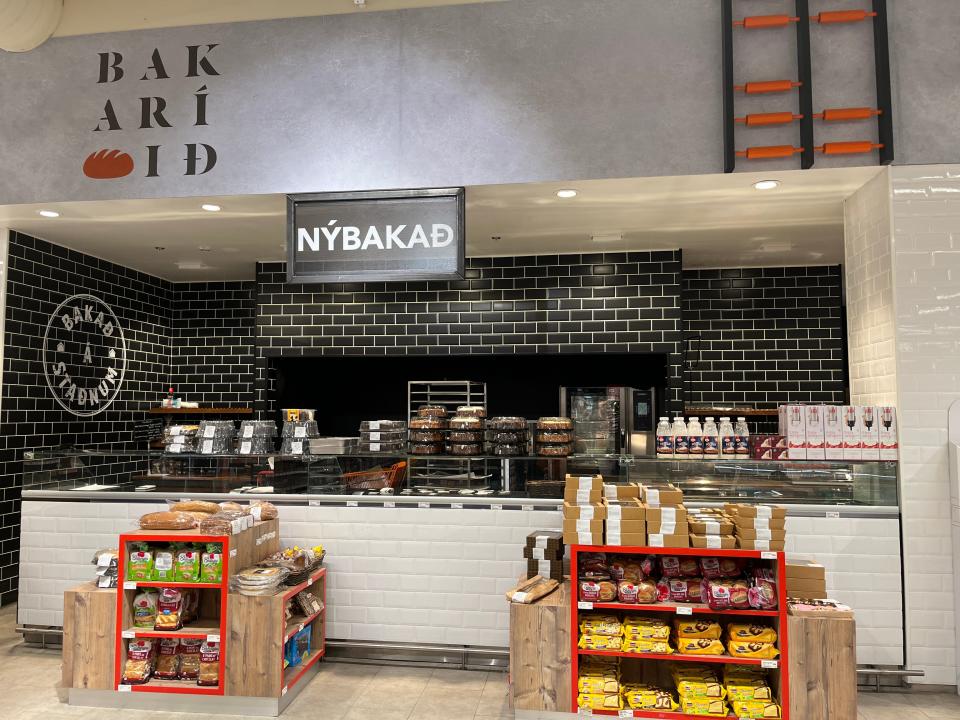 A bakery at Hagkaup.