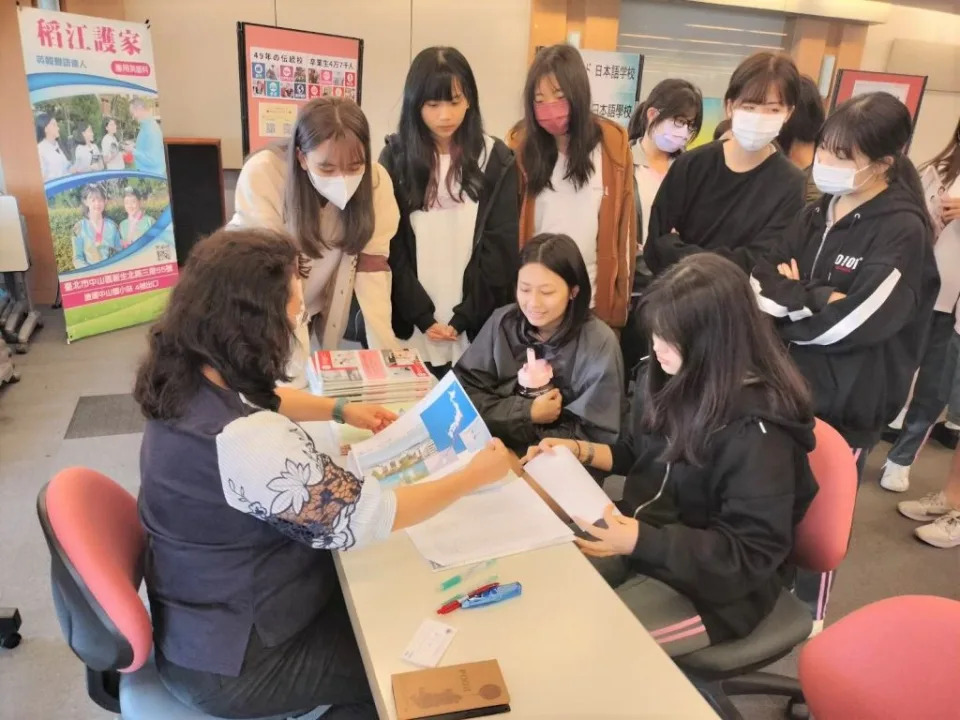 &#x004e0d;&#x005c11;&#x00540c;&#x005b78;&#x005c0d;&#x0065bc;&#x0053bb;&#x0065e5;&#x00672c;&#x005b78;&#x007fd2;&#x007522;&#x00751f;&#x009ad8;&#x005ea6;&#x008208;&#x008da3;&#x003002;(&#x0053f0;&#x005317;&#x005e02;&#x007a3b;&#x006c5f;&#x009ad8;&#x007d1a;&#x008b77;&#x007406;&#x005bb6;&#x004e8b;&#x008077;&#x00696d;&#x005b78;&#x006821;&#x0063d0;&#x004f9b;)