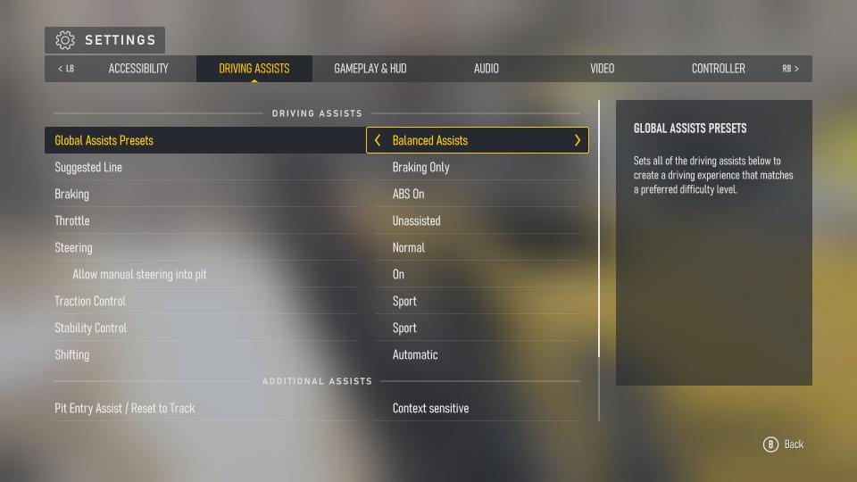 Screenshots of Forza Motorsport (2023)'s accessibility menus and settings.