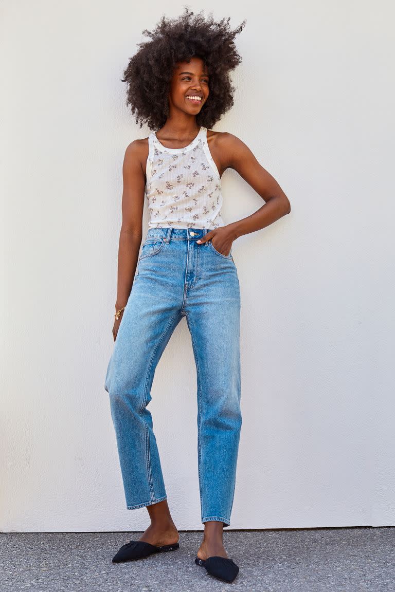 Straight High Ankle Jeans. Image via H&M.