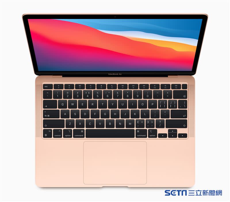 有了 M1，MacBook Air 使用者進行 iMovie 中的計畫案，輸出計畫案的速度提升最快達 3 倍。 （圖／蘋果提供）