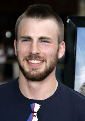 Chris Evans at the Los Angeles premiere of New Line's The Notebook