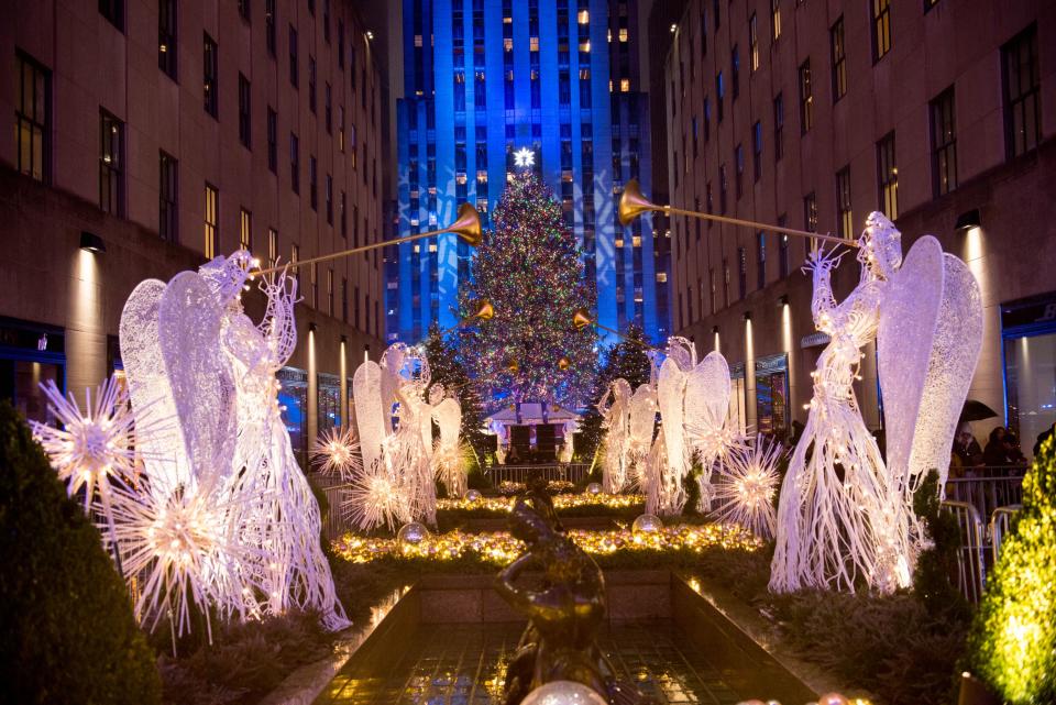 Everyone Needs to Do These Christmas-y Things in New York City at Least Once