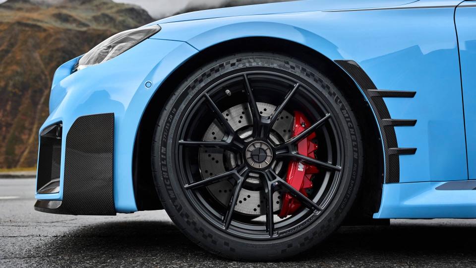 BMW's $13,000 Center-Lock Wheels Don't Come With Tools, Aren't Sold in the US photo