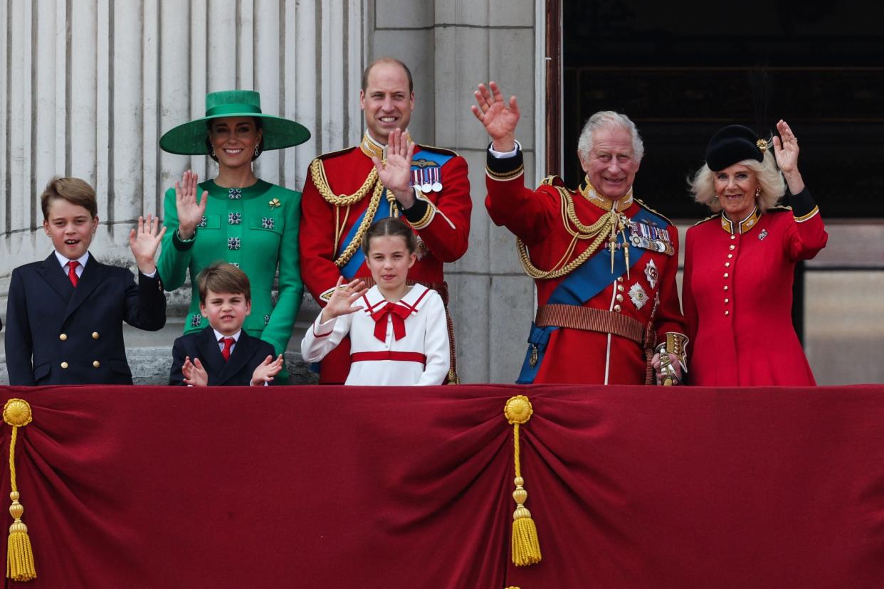 Members of the Royal Family wave to crowds (AFP via Getty Images)