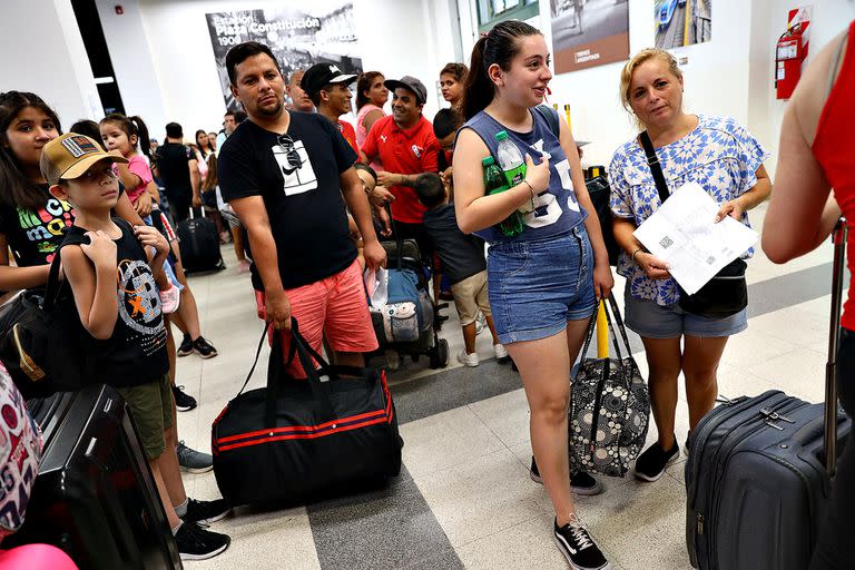 Hace un par de semanas, Nancy Rodríguez y su hija Ludmila estuvieron buscando pasajes durante días y finalmente los consiguieron a través de la plataforma de Trenes Argentinos