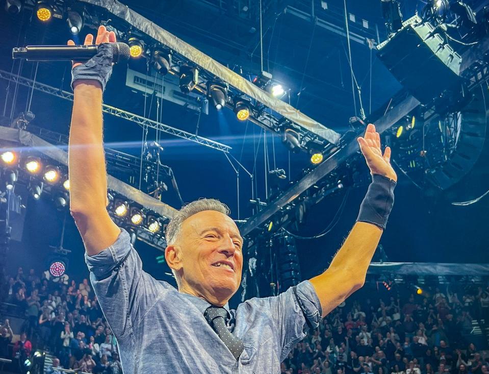 Bruce Springsteen triumphantly returns to New England with Friday’s concert at Mohegan Sun Arena in Uncasville, Conn.