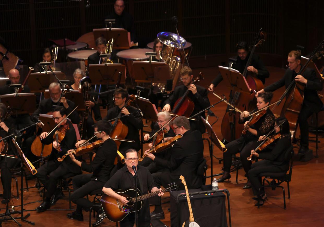 Violent Femmes will perform with the Columbus Symphony on June 22 as part of the annual Nationwide Picnic With the Pops summer concert series.