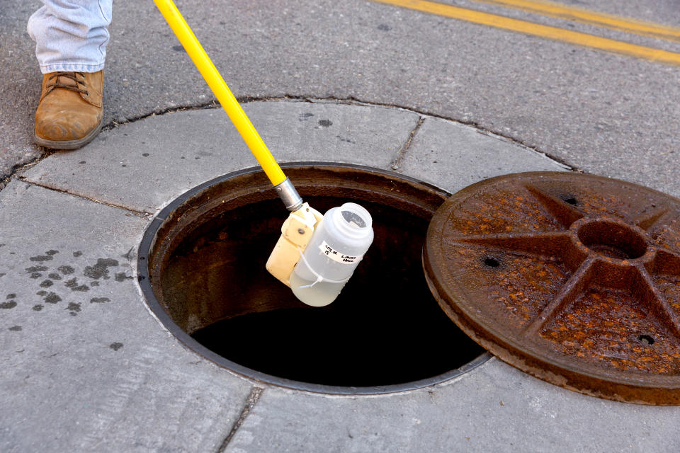 University Of Arizona Wastewater Testing Halts Potential Covid-19 Cases At Dorm (Cheney Orr / Bloomberg via Getty Images file)