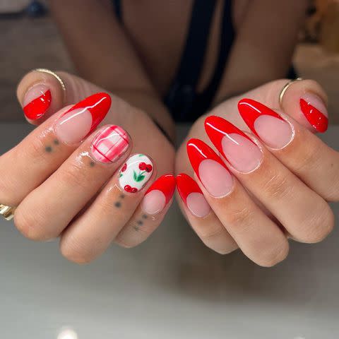 <p>Instagram <a href="https://www.instagram.com/p/CrgESZ8rTPe/?img_index=1" data-component="link" data-source="inlineLink" data-type="externalLink" data-ordinal="1">@madnails</a></p>