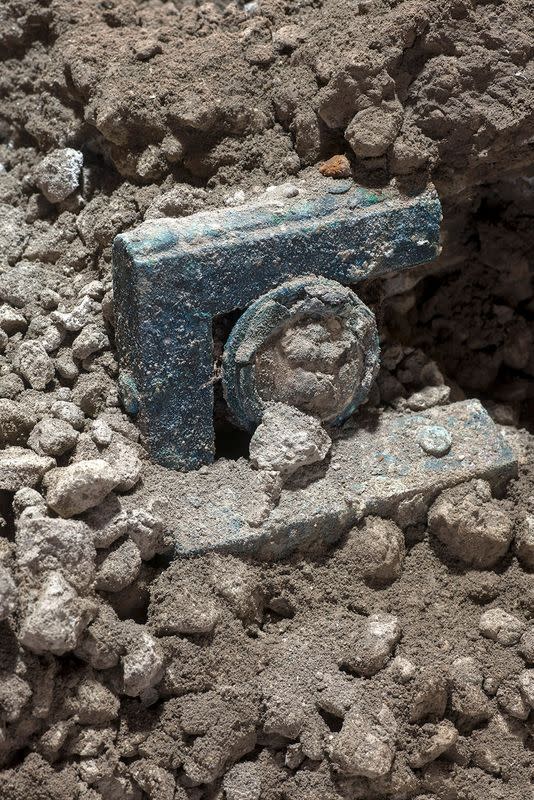 Archeologists uncover an ancient ceremonial carriage near Pompeii