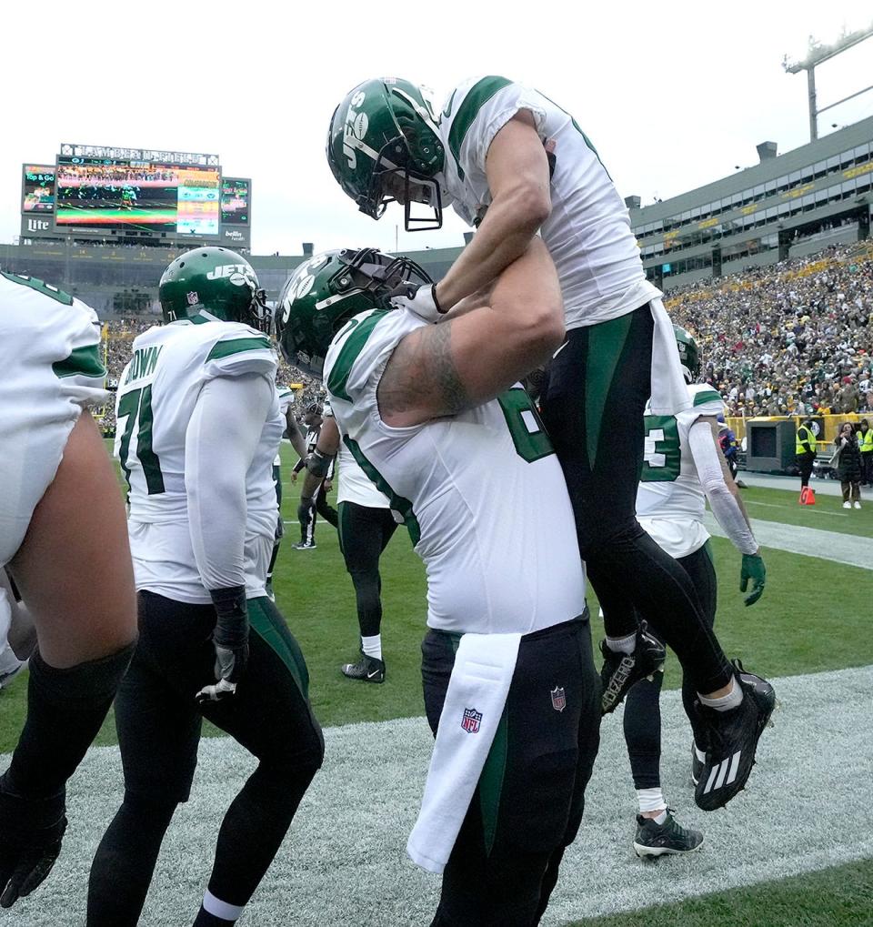 The New York Jets are 4-2 on the season after beating the Green Bay Packers in NFL Week 6.