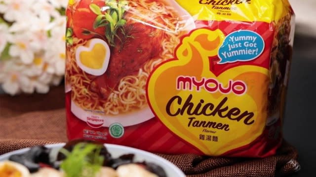 Myojo chicken tanmen packaging