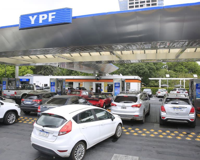 Las acciones de YPF cayeron un  4,3%, en Wall Street