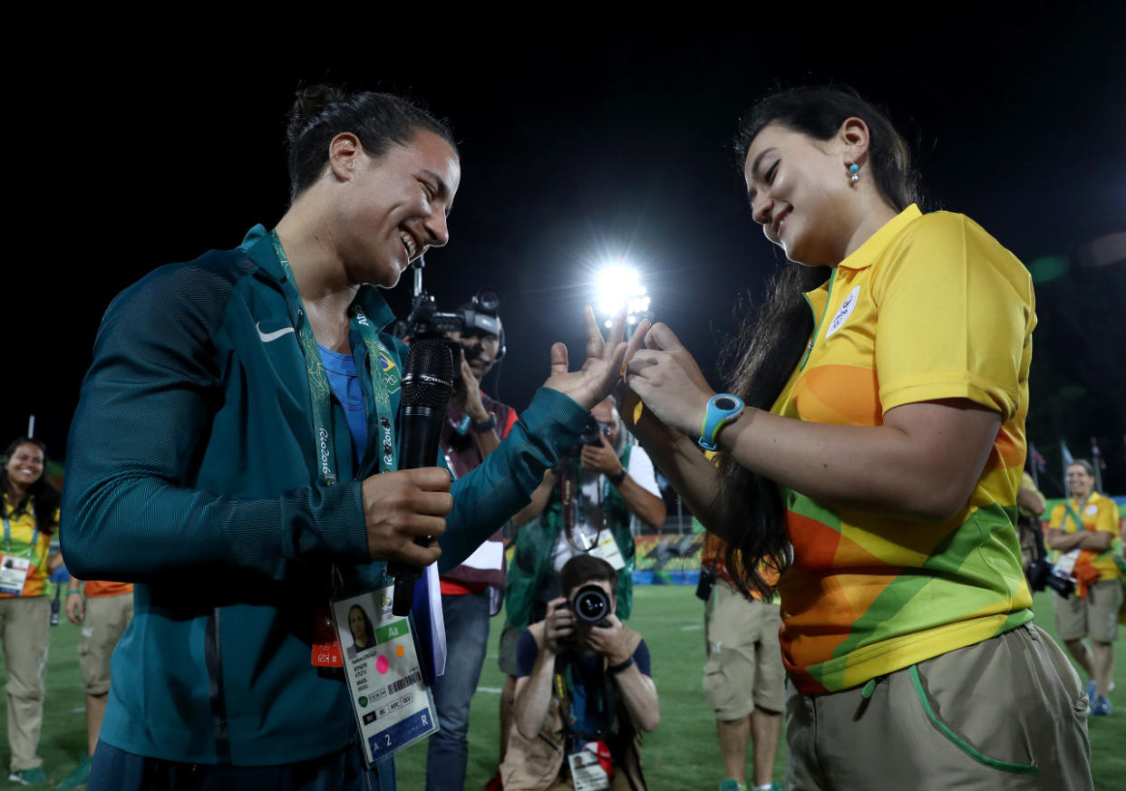 Marjorie Enya proposed to Brazilian women's rugby player Isadora Cerullo at the medals ceremony for the first Olympic rugby sevens competition on Monday. (Photo: Getty Images)