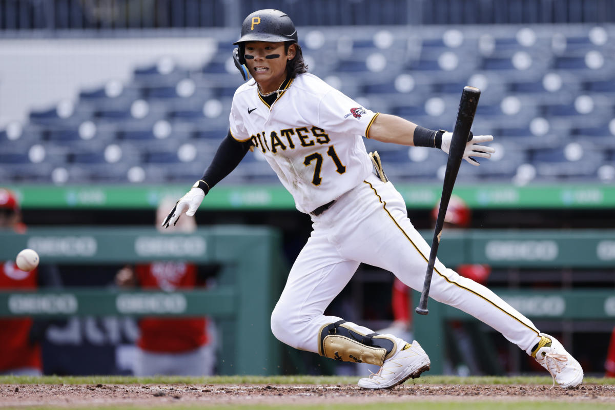 Bae Ji-hwan makes major league debut with the Pirates