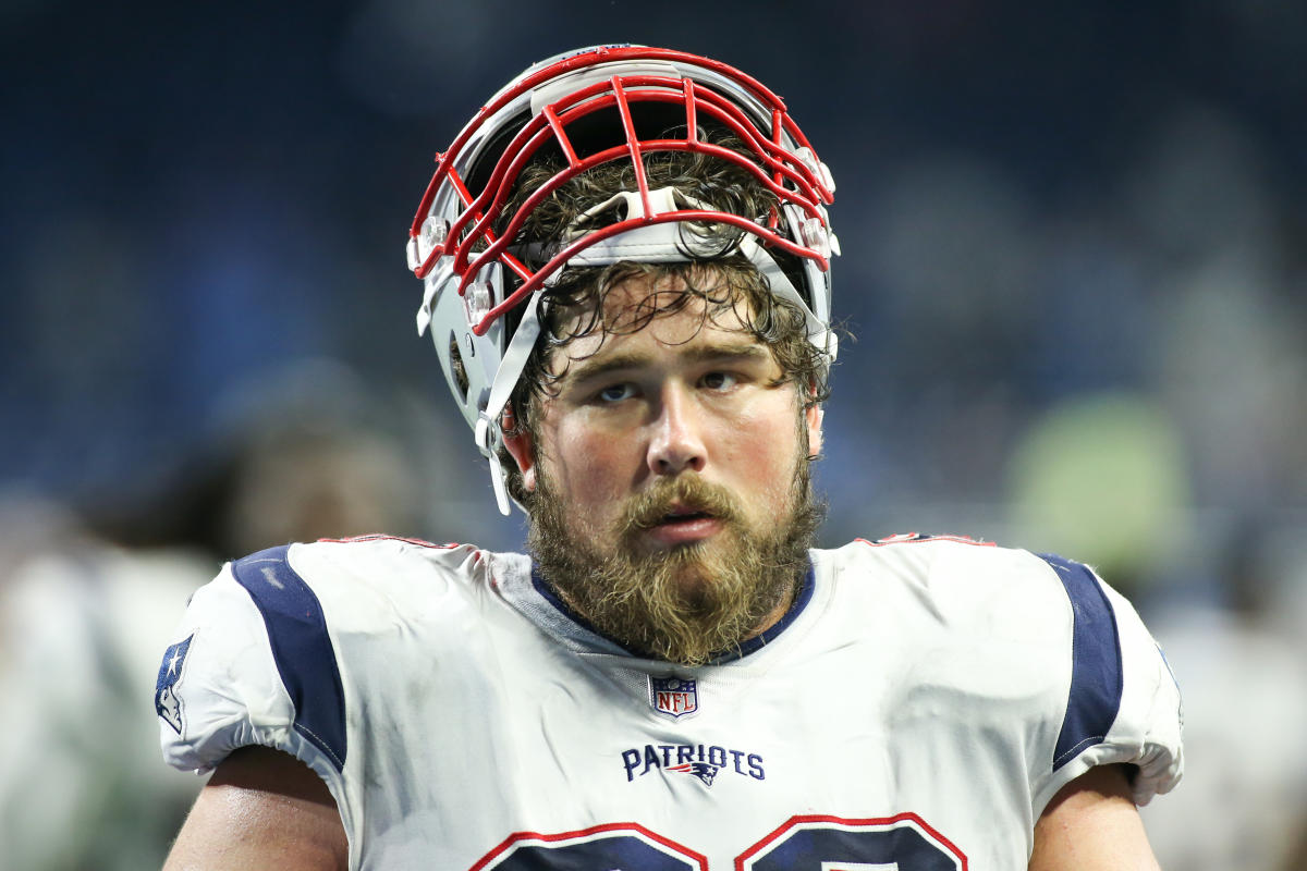 David Andrews returns to Patriots after missing two weeks due to