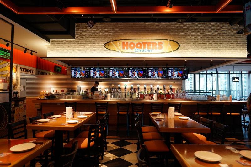 Hooters進駐竹北大遠百，為該品牌的第三間店。（Hooters提供 ）