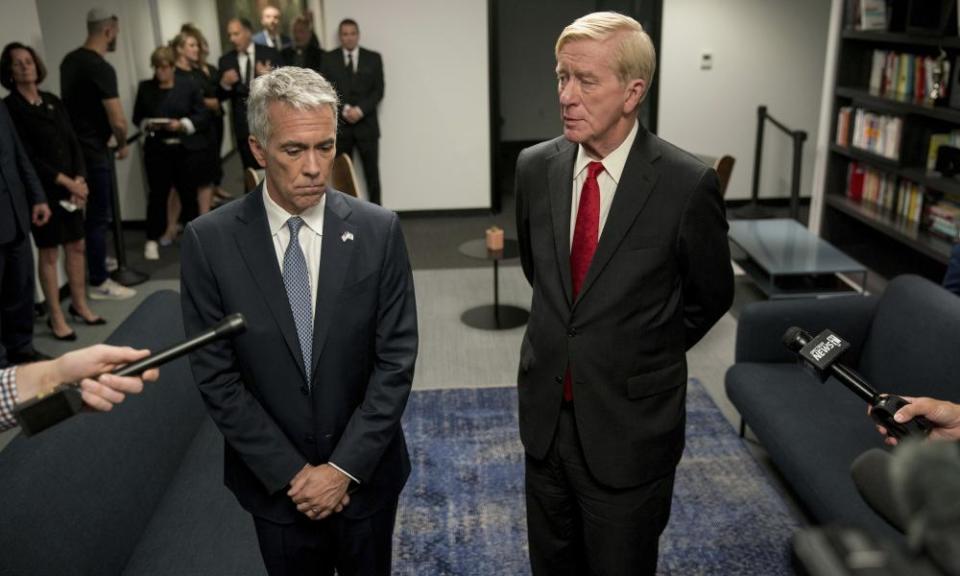 Joe Walsh and Bill Weld respond to questions from members of the media.