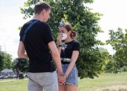 Alexandr Kudlay and Viktoria Pustovitova, who handcuffed themselves and spent 123 days together, split up in Kyiv