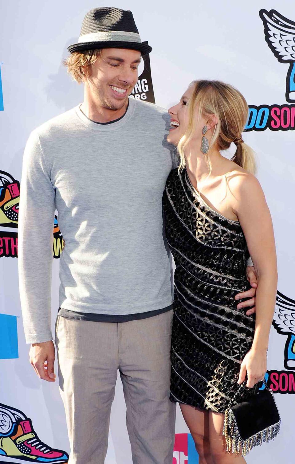 Dax Shepard and fiance Kristen Bell arrive at the 2011 Do Something Awards at Hollywood Palladium on August 14, 2011 in Hollywood, California