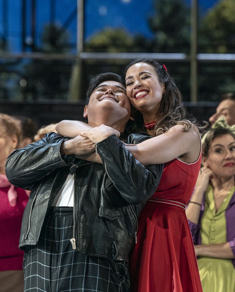 Javier Camarena y Nadine Sierra en El elixir de amor, de Gaetano Donizetti.