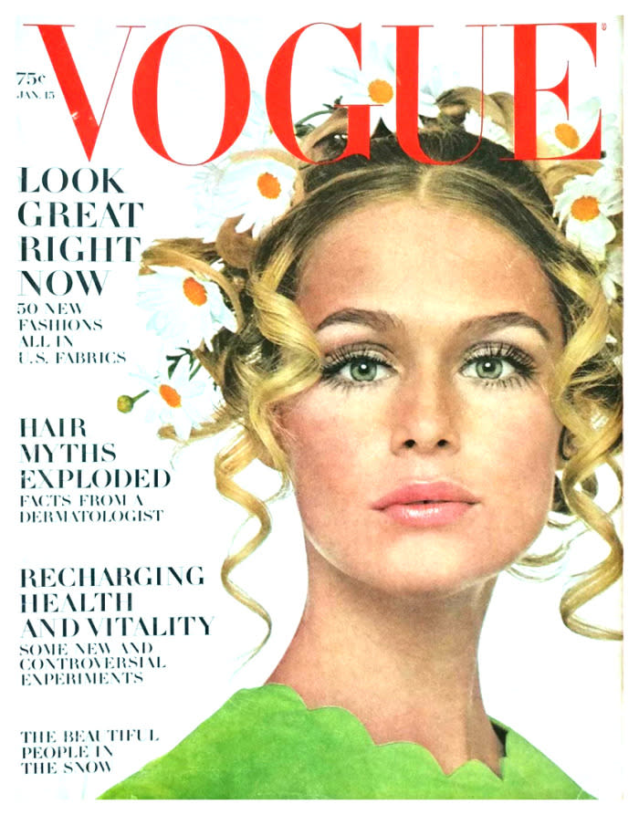 <p>Two American <i>Vogue</i> covers in a row — that would never happen nowadays. Hutton wore a flower crown of daisies with her ringlet tresses and frosted pink makeup. <i>(Photo: Vogue/Irving Penn)</i></p>