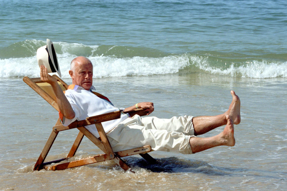 ACTOR RICHARD WILSON AS VICTOR MELDREW ON LOCATION IN PORTUGAL TO FILM THE BBC-1 FEATURE-LENGTH 