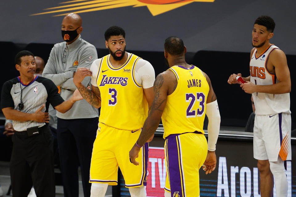 Anthony Davis（黃色球衣3號）與LeBron James（黃色球衣23號）。（Photo by Christian Petersen/Getty Images）