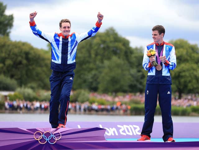 Alistair Brownlee (left) celebrates