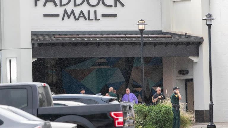 La entrada del centro comercial Paddock