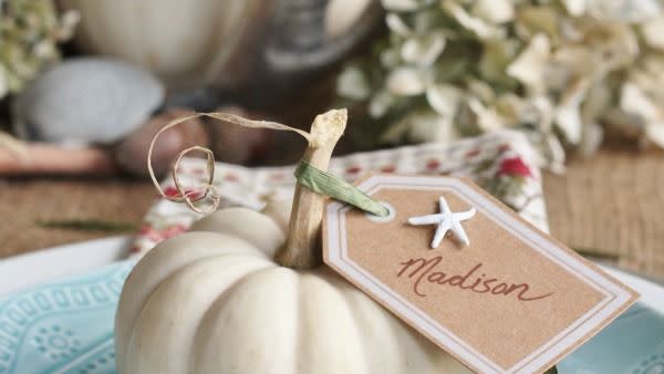 coastal thanksgiving table settings