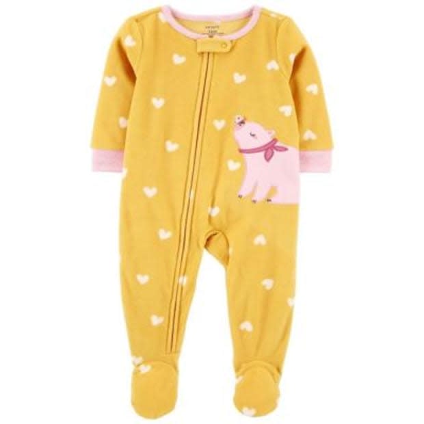 <p><a href="https://www.cpsc.gov/Recalls/2023/The-William-Carter-Company-Recalls-Infants-Yellow-Footed-Fleece-Pajamas-with-Animal-Graphic-Due-to-Puncture-and-Laceration-Hazards" rel="nofollow noopener" target="_blank" data-ylk="slk:Carter's/Consumer Product Safety Commission;elm:context_link;itc:0;sec:content-canvas" class="link ">Carter's/Consumer Product Safety Commission</a></p>
