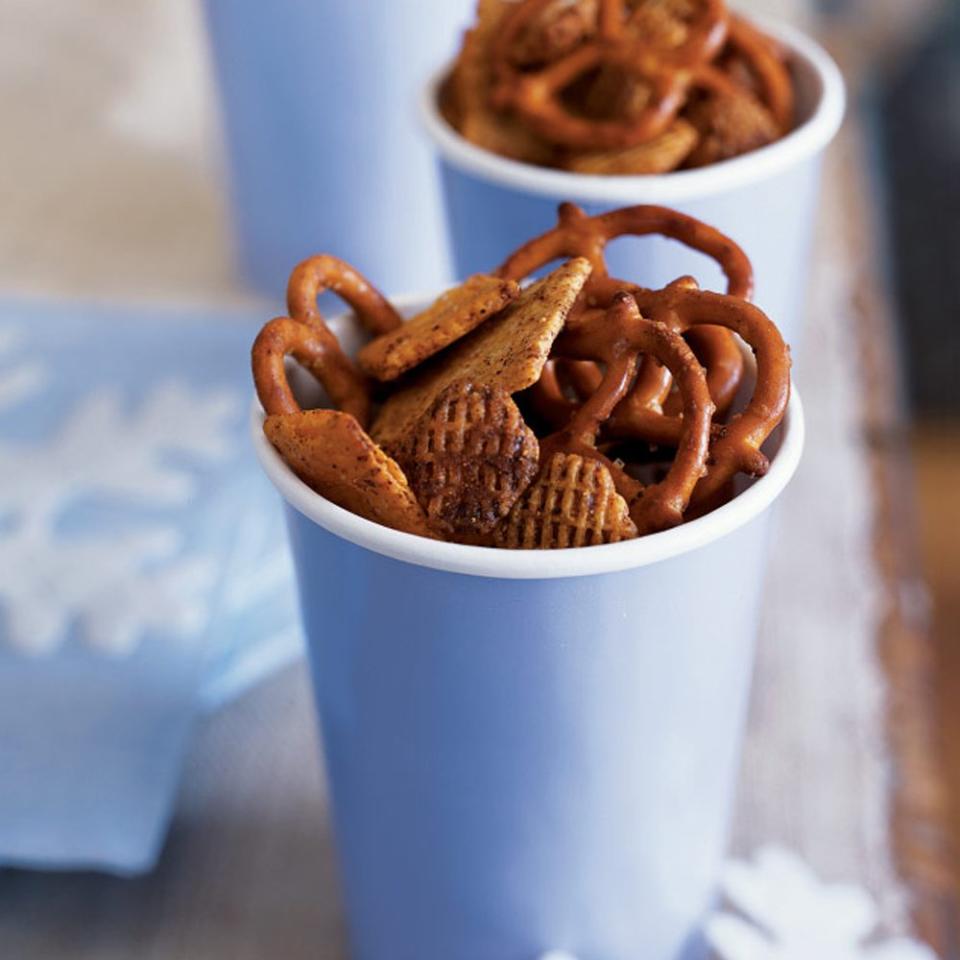 Crisp and Spicy Snack Mix