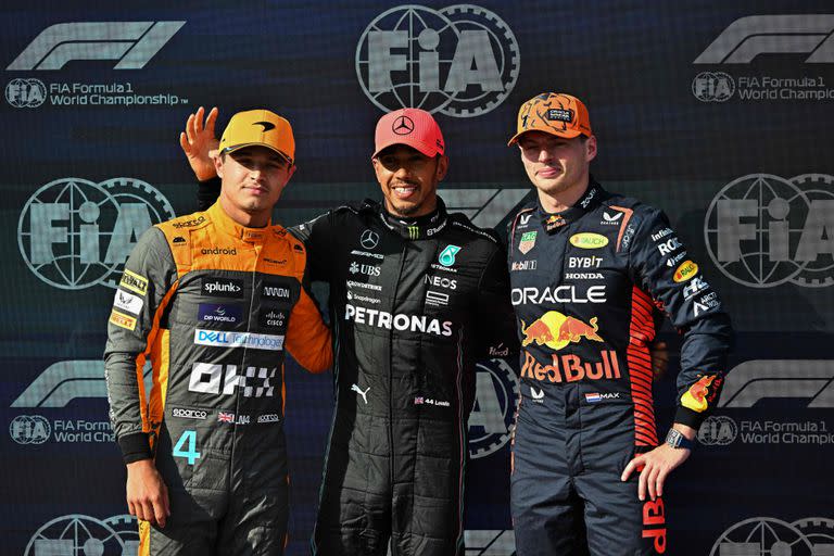 El podio de la clasificación de ayer, con Lando Norris, Lewis Hamilton y Max Verstappen 