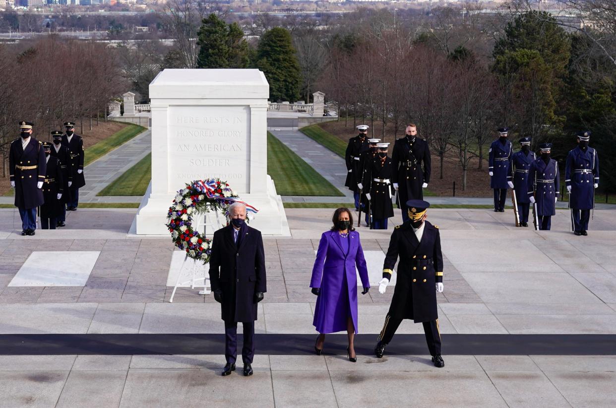 U.S. President Joe Biden, Vice President Kamala D. Harris and Major General Omar J. Jones attend a wreath laying ceremony at the Tomb of the Unknown Soldier at the Arlington National Cemetery, in Arlington, Virginia, U.S., January  20, 2021. REUTERS/Joshua Roberts/Pool (REUTERS)