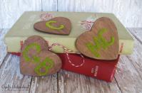 <p>Perfect for rustic decor, this Valentine's Day ornament will let the object of your affection know how much you really care.</p><p><strong>Get the tutorial at <a href="http://blog.consumercrafts.com/seasonal/winter/valentines-day/moss-heart-valentine/" rel="nofollow noopener" target="_blank" data-ylk="slk:Crafts Unleashed" class="link rapid-noclick-resp">Crafts Unleashed</a>.</strong></p><p><a class="link rapid-noclick-resp" href="https://www.amazon.com/LaZimnInc-Gardening-Decoration-Silverware-Wrapping/dp/B07JW9W9DH/ref=asc_df_B07JW9W9DH/?tag=syn-yahoo-20&ascsubtag=%5Bartid%7C10050.g.30442566%5Bsrc%7Cyahoo-us" rel="nofollow noopener" target="_blank" data-ylk="slk:SHOP BAKER'S TWINE">SHOP BAKER'S TWINE</a><br></p>