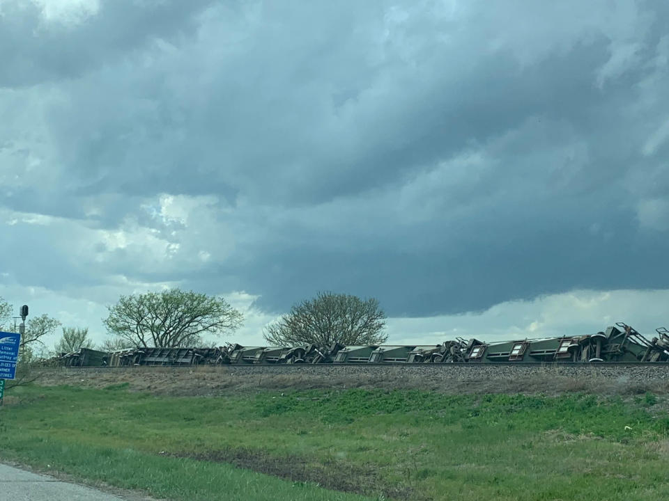 Train derailment between Lincoln and Waverly in Nebraska