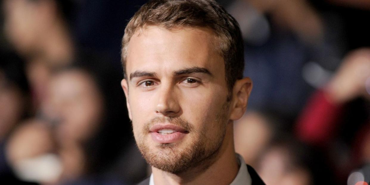 <span class="caption">Theo James Gets Fully Naked in 'The White Lotus'</span><span class="photo-credit">Gregg DeGuire - Getty Images</span>
