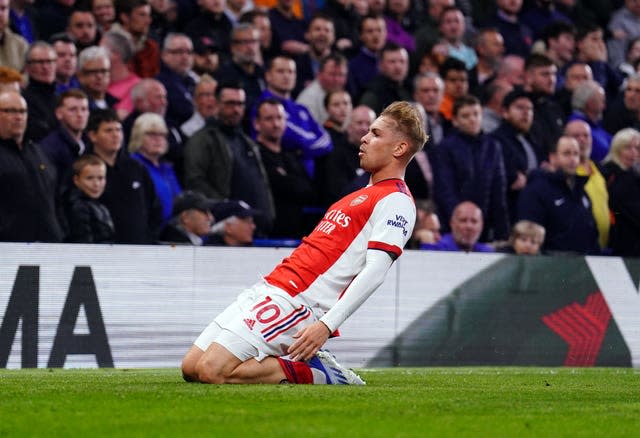 Emile Smith Rowe celebrates