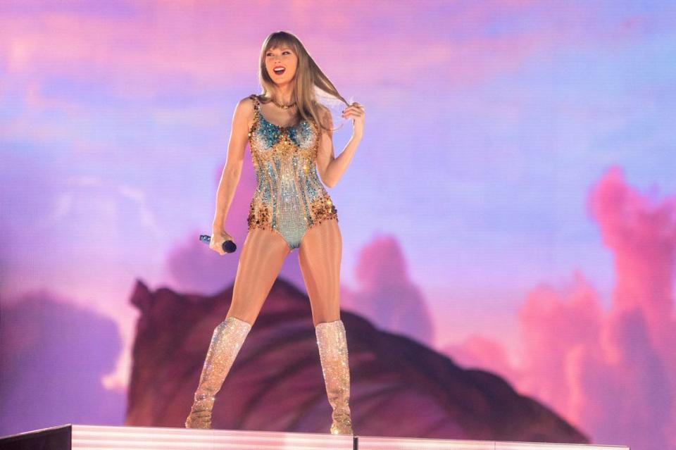 Taylor Swift will play a sold out show in Cincinnati.