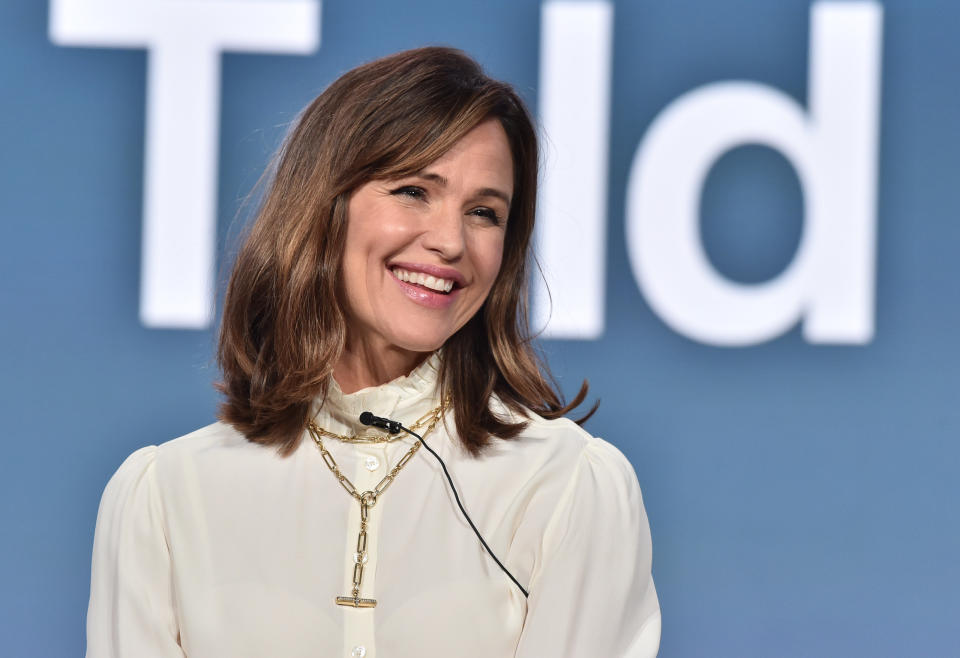 PASADENA, CALIFORNIA - JANUARY 18: Jennifer Garner attends the Apple TV+ 2023 TCA Winter Press Tour at The Langham Huntington, Pasadena on January 18, 2023 in Pasadena, California. (Photo by Alberto E. Rodriguez/Getty Images)