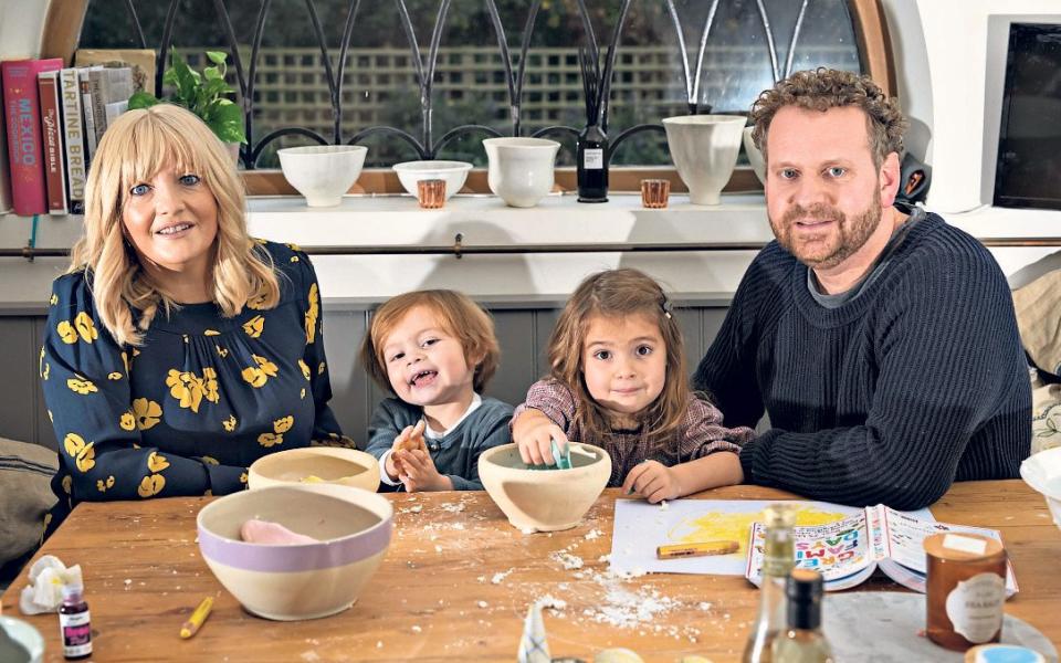  Mandy and Joe Knight with their children Winnie and Otto in Hertfordshire -  Christopher Pledger