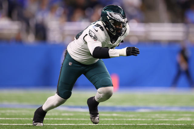 What should Eagles do with Derek Barnett's contract situation? Cap