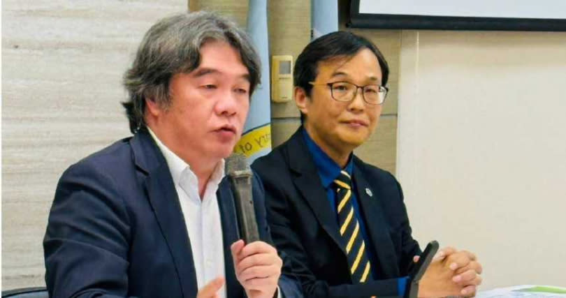 王必勝說明採檢時序，並表示3月30日疾管署與食藥署配合檢警前往「某處」做環境採檢14檢體，但強調該地點為非A13。（圖／衛福部提供）