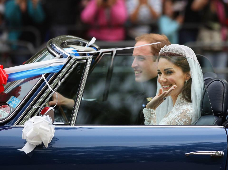 Kate Middleton and Prince William drive off