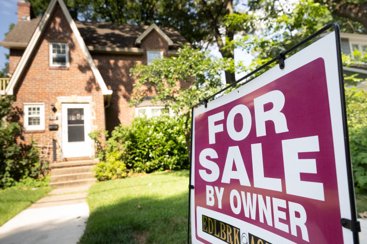 A house is for sale in Arlington, Virginia. (Credit: Saul Loeb/ AFP, via Getty Images)