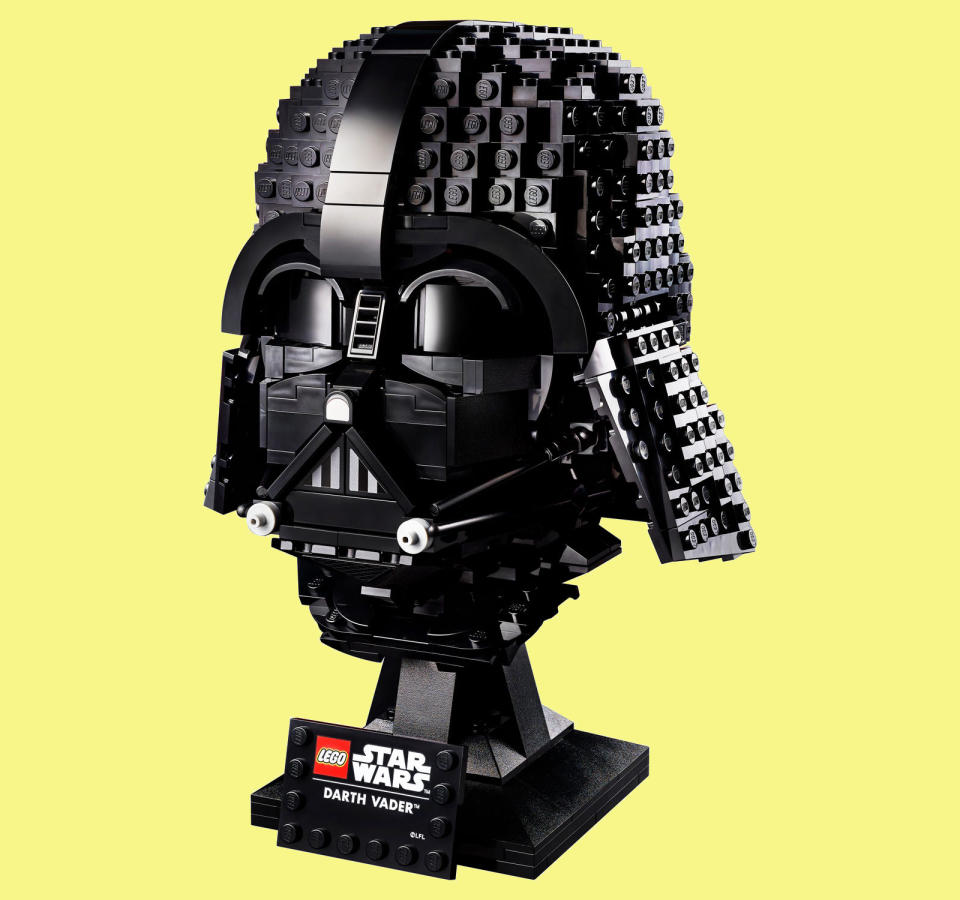 LEGO Star Wars Darth Vader Helmet 75304 Collectible Building Toy, New 2021 (834 Pieces)